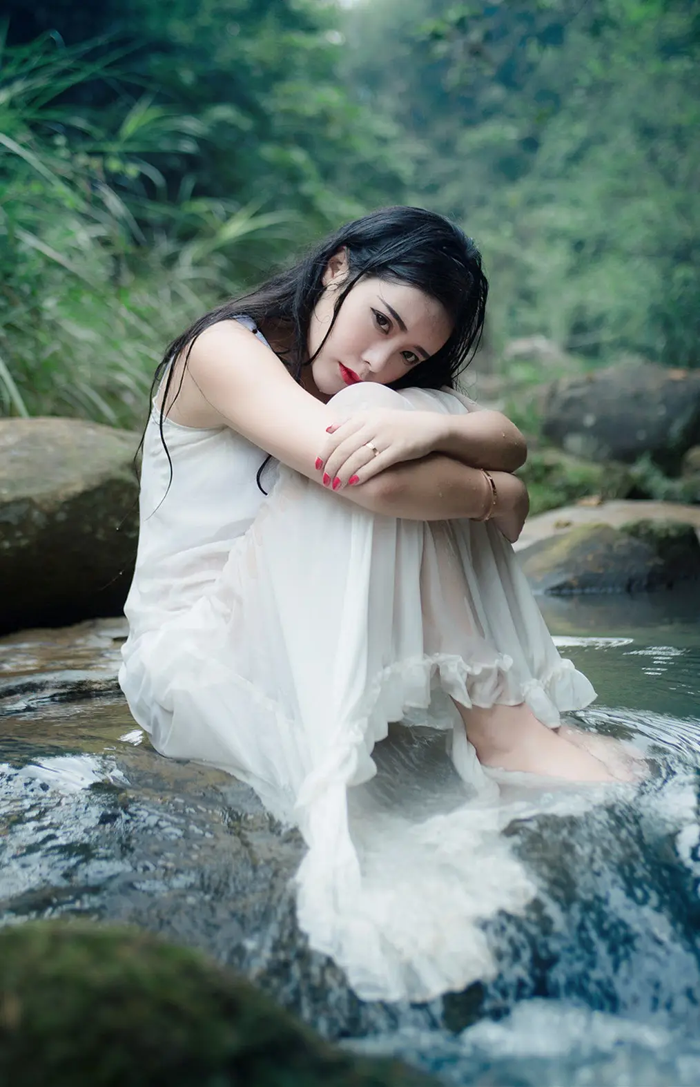 平阳郑州高端私人伴游小野梨子